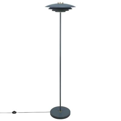 Grote zwarte vloerlamp met G9 fitting en vloerschakelaar 'Nordlux Bretagne' Grote zwarte vloerlamp met G9 fitting en vloerschakelaar 'Nordlux Bretagne'