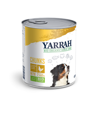 Hond brokjes kip in saus bio