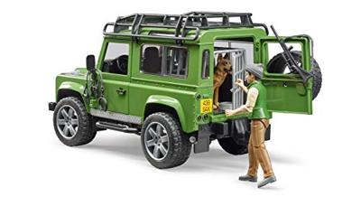 Land Rover Defender Station Wagon met boswachter en hond van Bruder
