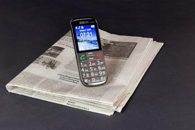 Teléfono Móvil Maxcom MM720 Single SIM Negro