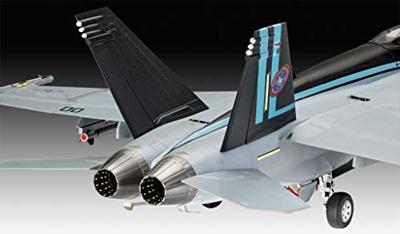 Revell Maverick`s F/A-18E Super Hornet