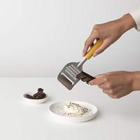 Brabantia tasty+ kaasschaaf plus kaasrasp honey yellow - thumbnail