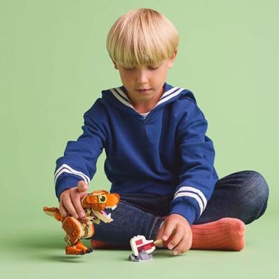 LEGO jurassic world 76967 kleine eetster: t. rex LEGO jurassic world 76967 kleine eetster: t. rex