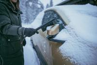 Fiskars Solid Sneeuwborstel en ijskrabber voor de auto - 1078496 - thumbnail