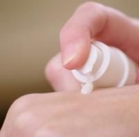 Topicrem Mela Stralende Serum tegen Vlekken 30ml - thumbnail