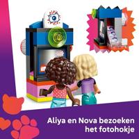 LEGO Friends 42662 Kapsalon en accessoirewinkel bouwset - thumbnail