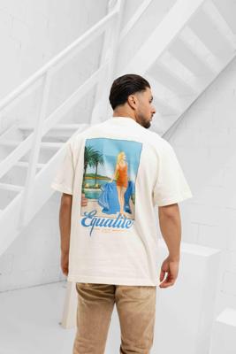 Equalité Postcard Oversized T-Shirt Heren Gebroken Wit - Maat L - Kleur: Gebroken WitBlauw | Soccerfanshop