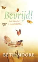 Bevrijd! - Beth Moore, Evelyne Geijtenbeek-Gouw - ebook - thumbnail