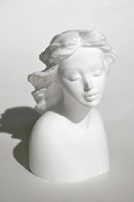 Powertex • gips meisje golvend haar marjani