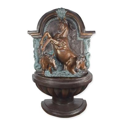 Bronzen wandfontein 176 cm hoog