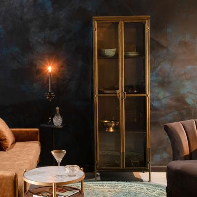 Dutchbone Vitrinekast 'Gertlush' Antique Brass, 184 x 63.5cm Dutchbone Vitrinekast 'Gertlush' Antique Brass, 184 x 63.5cm