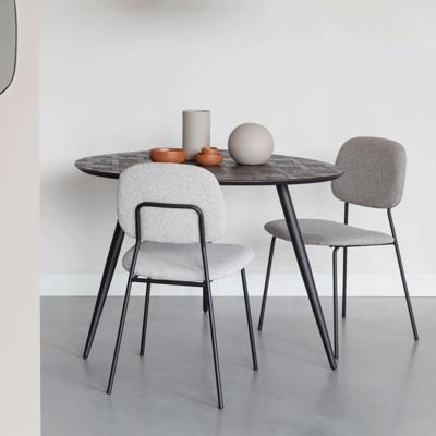 ZILT Organische Eettafel 'Yasmijn' Teakhout, 111 x 108cm