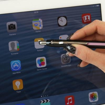Schneider S-138701 Balpen Epsilon Touch Blauwschrijvend, Huls Wit/zilver Schneider S-138701 Balpen Epsilon Touch Blauwschrijvend, Huls Wit/zilver