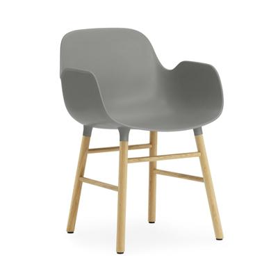 Normann Copenhagen Form armstoel Grey vierpoot eikenhout Normann Copenhagen Form armstoel Grey vierpoot eikenhout