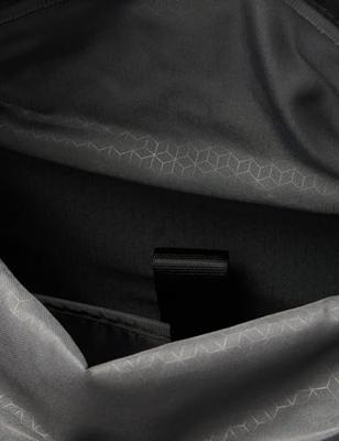 Hedgren commute bike chain rugtas 18,2l black