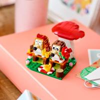 40711 LEGO® ICONS™ IGEL en hun picknick-date - thumbnail