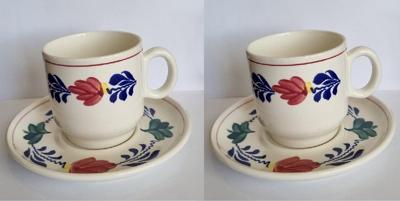 Boerenbont kop en schotel Boch set van 2 stuks met lichte schade Boerenbont kop en schotel Boch set van 2 stuks met lichte schade