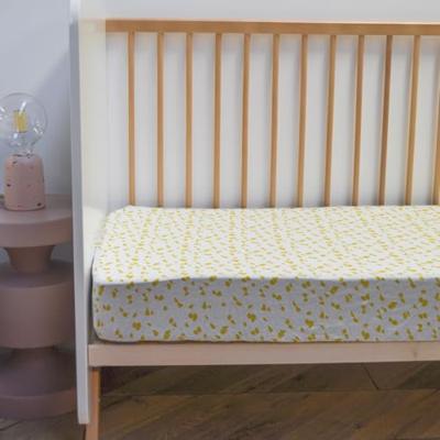 Kinderjersey hoeslaken met savanneprint, geel, 70x140 cm