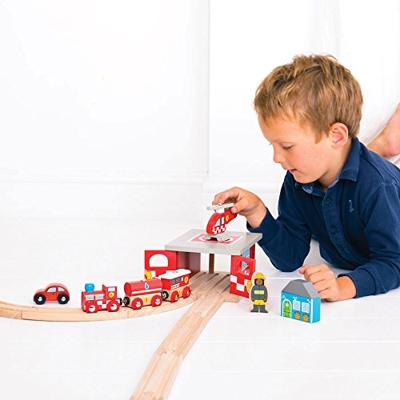 Bigjigs houten rails brandweerkazerne - thumbnail