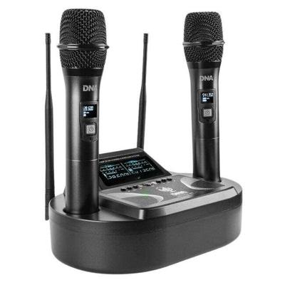 DNA Professional UMA VOCAL SET - dubbele draadloze set (2 handmicrofoons + ontvanger met oplaadstation voor de microfoons) DNA Professional UMA VOCAL SET - dubbele draadloze set (2 handmicrofoons + ontvanger met oplaadstation voor de microfoons)