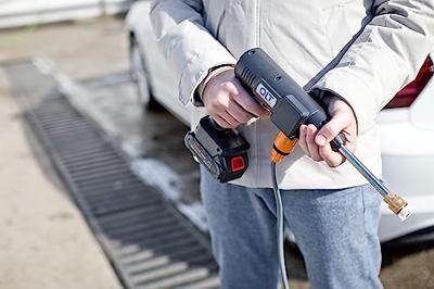 QLT Accu Hogedrukreiniger - Werkt Zonder Netsnoer En Waterkraan QLT Accu Hogedrukreiniger - Werkt Zonder Netsnoer En Waterkraan