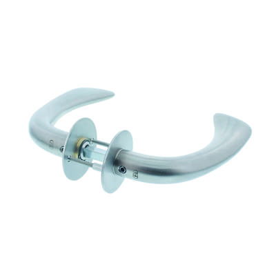 P&E P+E Deurkruk 'Erick' op ronde rozet 8mm stift rvs geborsteld P&E P+E Deurkruk 'Erick' op ronde rozet 8mm stift rvs geborsteld