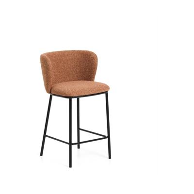 Kave Home Ciselia barkruk H65 dik chenille Terra poot zwart Kave Home Ciselia barkruk H65 dik chenille Terra poot zwart