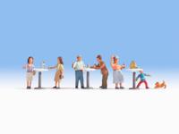 NOCH 15833 H0 Stad en platteland figuren Geverfd, Staand - thumbnail