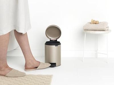 Brabantia pedaalemmer Newlcon 3 liter Metallic Gold