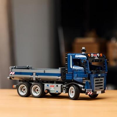 LEGO Technic 42203 Dump Truck - Bouwspel voor jongens vanaf 9 jaar - Cadeau-idee - thumbnail