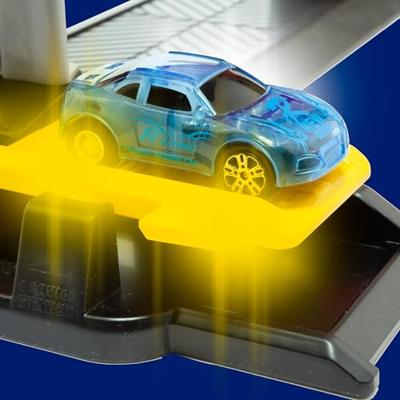 Parkeergarage met voertuigen Moltó