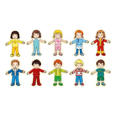 Goki houten aankleedpuzzel jongen en meisje in houten box, 36st. Goki houten aankleedpuzzel jongen en meisje in houten box, 36st.