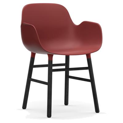 Normann Copenhagen Form armstoel Red vierpoot zwart eikenhout Normann Copenhagen Form armstoel Red vierpoot zwart eikenhout