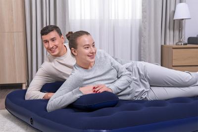 Bestway Dubbele Matras met Opblazer en Kussens 203x152x22 cm Opblaasbaar en Camping 67374