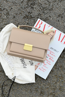 Golden Goose handtas GWA00467.A000565.15219 cappuccino Golden Goose handtas GWA00467.A000565.15219 cappuccino