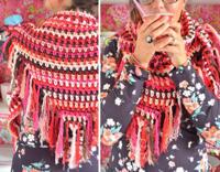 Haakpatroon byClaire Omslagdoek Roodtinten - thumbnail