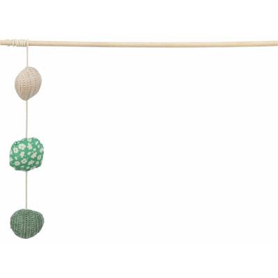 TRIXIE KATTENSPEELGOED KATTENHENGEL MET 3 BALLETJES HOUT MET CATNIP 40 CM 4 ST