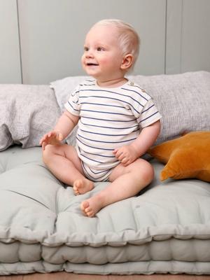 Geboorteset honingraatmotief T-shirt en short ecru