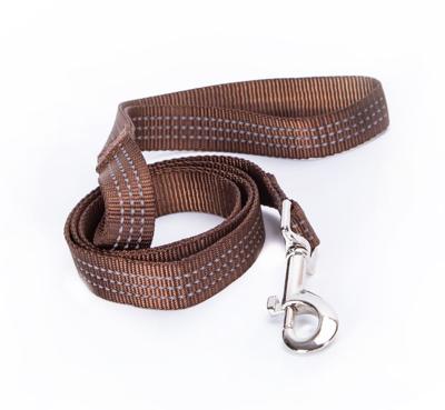 Nobleza Hondenriem bruin - Reflecterend plat Nylon - Lengte 120 cm - Breedte 2 cm Nobleza Hondenriem bruin - Reflecterend plat Nylon - Lengte 120 cm - Breedte 2 cm