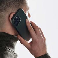 Accezz MagSafe Leather Backcover voor iPhone 16 Pro Max Telefoonhoesje Groen - thumbnail