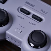 8Bitdo Pro 2 Bluetooth Gamepad (G Classic Edition) - thumbnail
