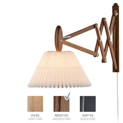 LE KLINT Sax 223-2/17 Wandlamp - Gerookt eiken met papieren kap - Wit LE KLINT Sax 223-2/17 Wandlamp - Gerookt eiken met papieren kap - Wit