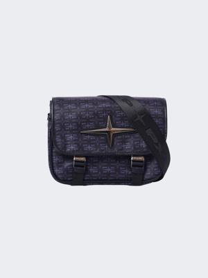 Project X Paris Polaris Monogram Crossbody Bag Heren Zwart/Donkerblauw - Maat One Size - Kleur: DonkerblauwZwart | Soccerfanshop Project X Paris Polaris Monogram Crossbody Bag Heren Zwart/Donkerblauw - Maat One Size - Kleur: DonkerblauwZwart | Soccerfanshop
