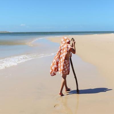 Swim Essentials Strandponcho Zeesterren 65 x 65 cm