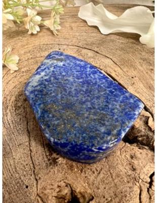 Lapis Lazuli sculptuur 150-200 gram uit Afghanistan