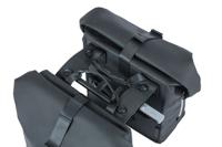 Basil soho dubbele fietstas nordlicht - waterdicht, pu, rolltopsluiting, geschikt voor mik, 41 ltr, night zwart - thumbnail