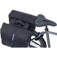 Basil Dubble fietstas forte mik 35 liter 15 x 38 x 30 cm - zwart - thumbnail
