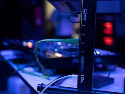 Omnitronic SLR-USB Laptopstandaard