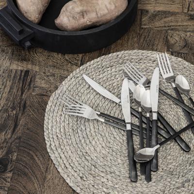 House Doctor Circle placemat (ø38cm ) (set van 4) House Doctor Circle placemat (ø38cm ) (set van 4)