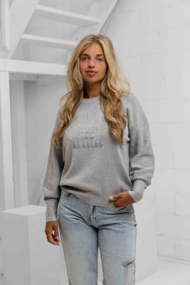 Guess Leighton Logo Sweater Dames Grijs - Maat XS - Kleur: Grijs | Soccerfanshop Guess Leighton Logo Sweater Dames Grijs - Maat XS - Kleur: Grijs | Soccerfanshop